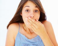 О чем говорит появление запаха изо рта от желудка?