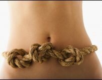 С чем может быть связана тяжесть в животе?