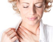 Причины кома в горле и отрыжки воздухом